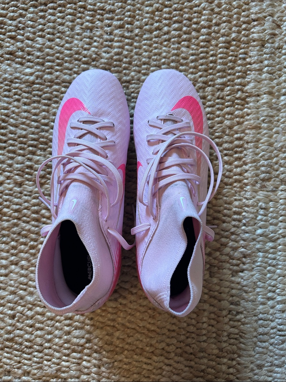 Nike Women’s Light Pink Soccer Cleats with Hot Pink Swoosh